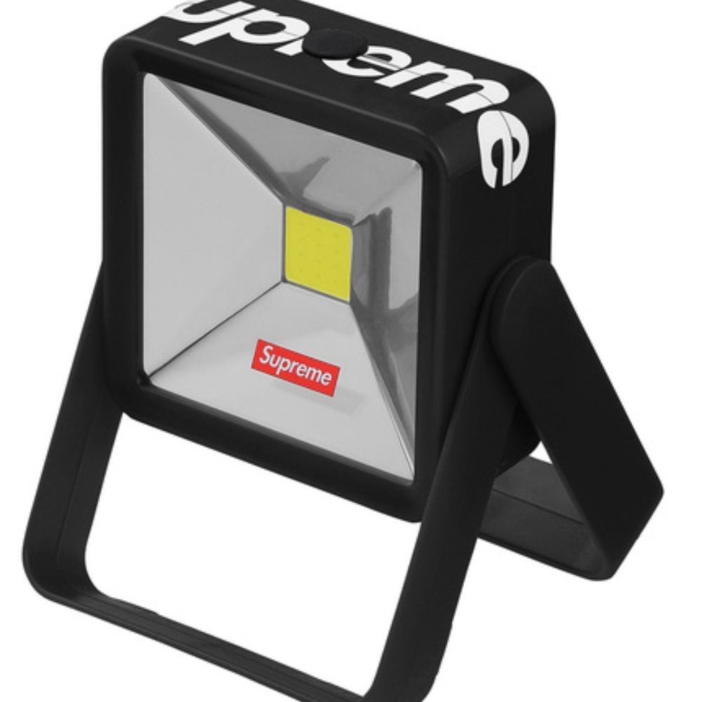 Supreme Portable LED Light